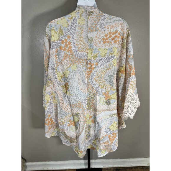 Victoria’s Secret Floral Lace Winged Sleeve Kimono Cover Up Crochet M/L Boho - Picture 3 of 4